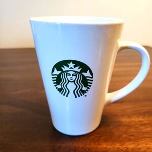Cup 2017 Starbucks White 17.24oz Coffee Mug (Like New)